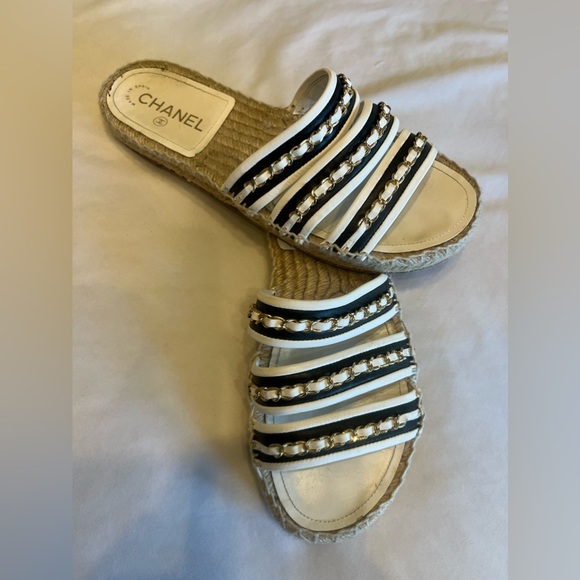 Chanel Gold Chain Espadrille Sandals | Black White Leather | Size 39 - Picture 9 of 10